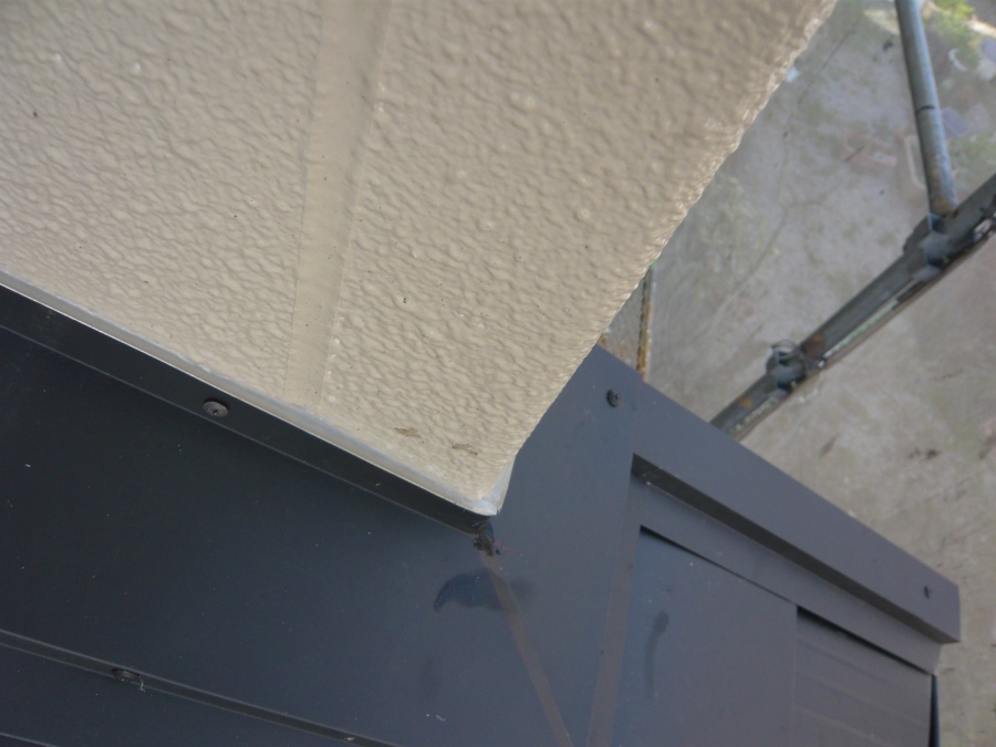 下屋根の納まり