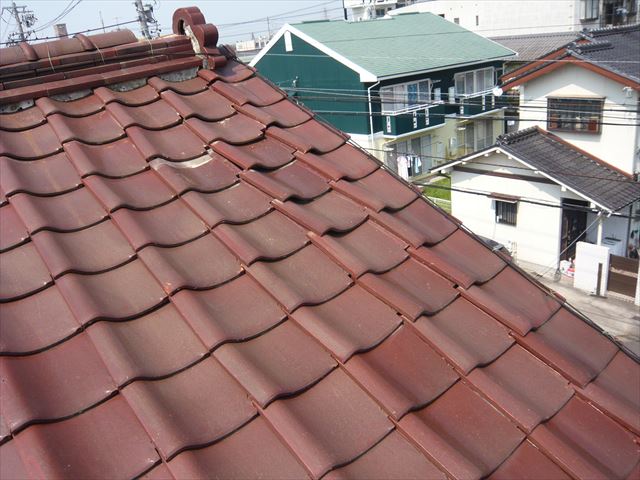 ケラバ付近の瓦のズレ