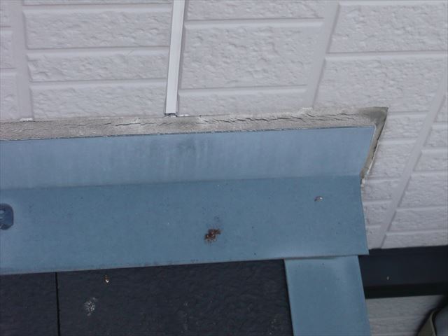 壁際のコーキングが劣化