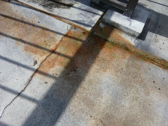 ベランダ表面の劣化