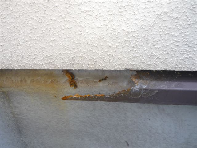 ベランダ水切りの錆