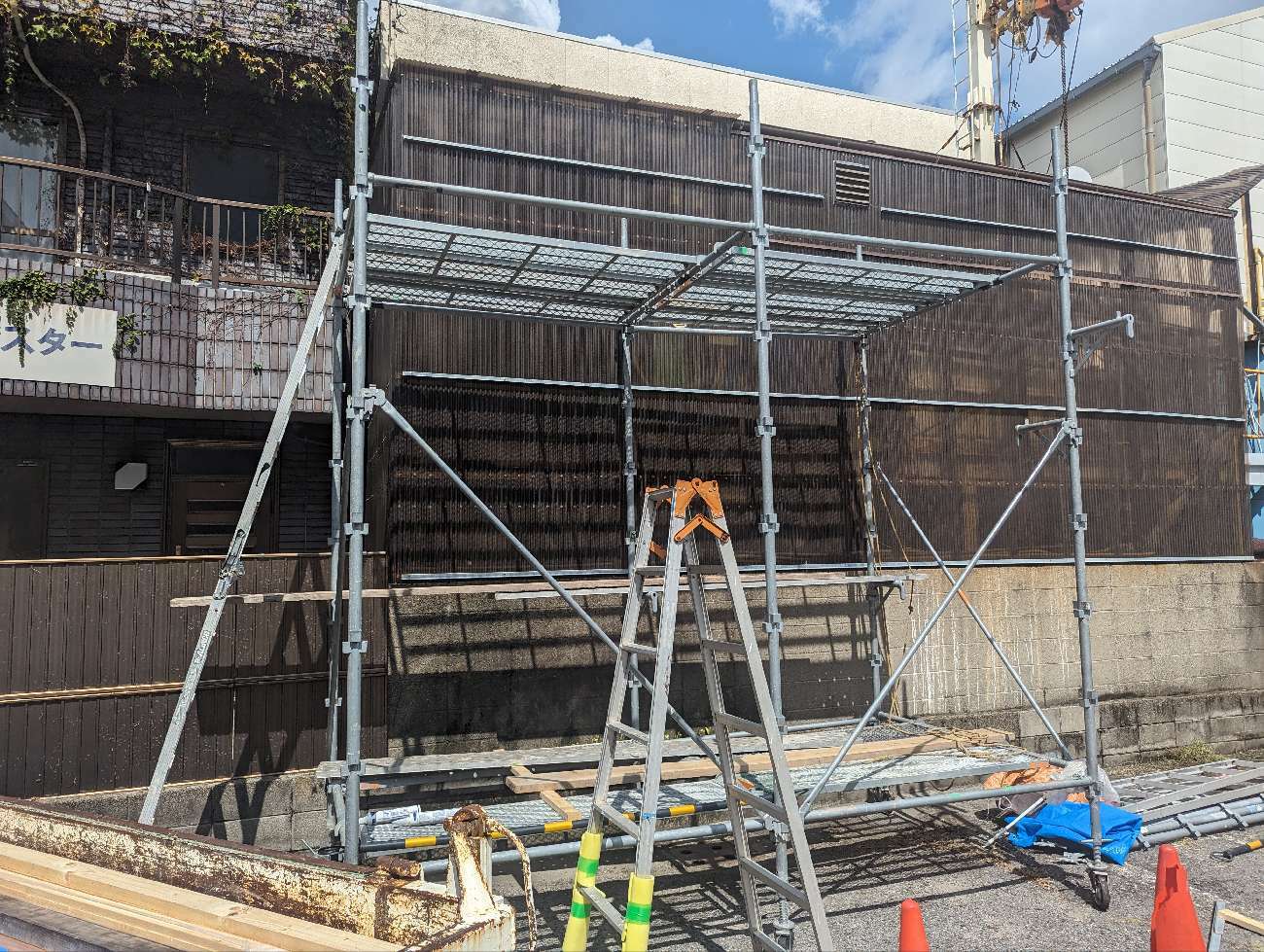 足場の設置