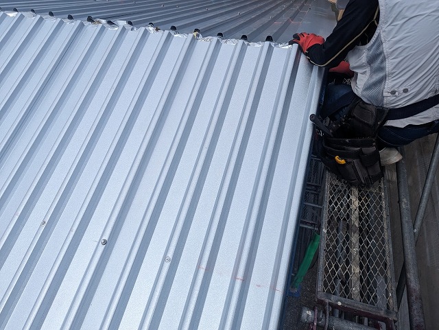 屋根のカバー広報