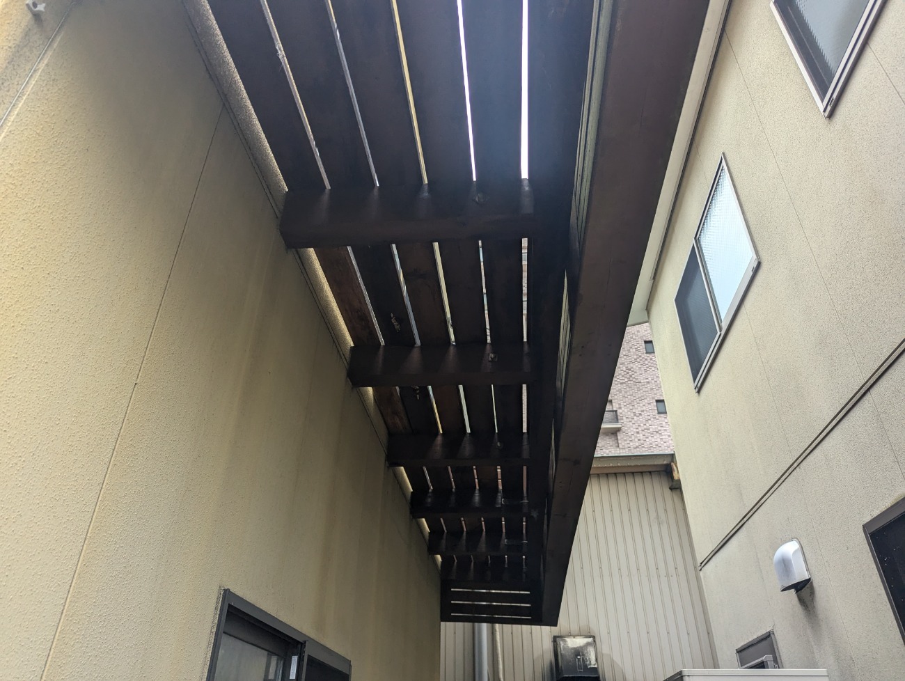 木製造作ベランダ