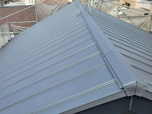 ていねいに仕上げた棟板金