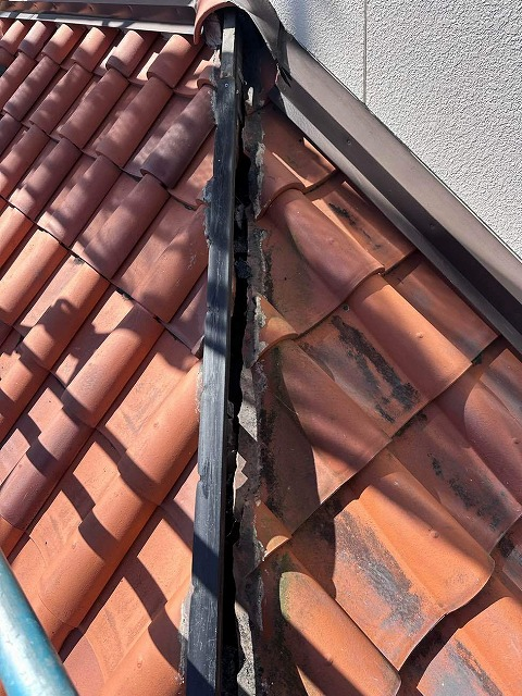 樹脂製の垂木のアップ画像