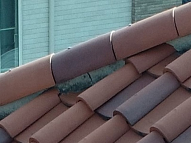 漆喰の劣化が激しい屋根