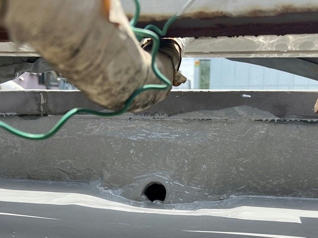 名古屋市緑区　会社の排水ドレンの施工