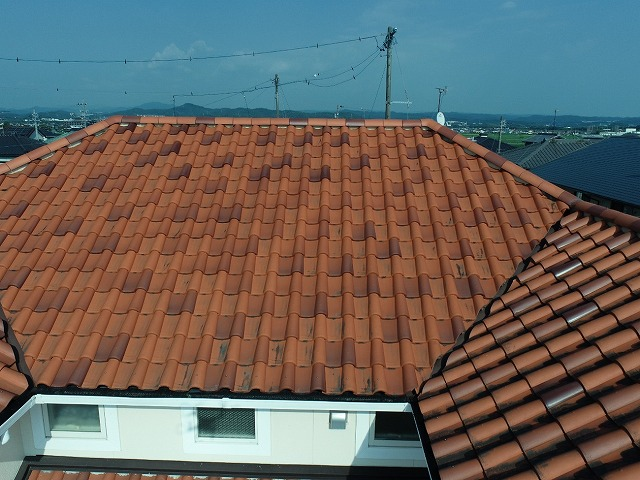 S型瓦の住まいの外観