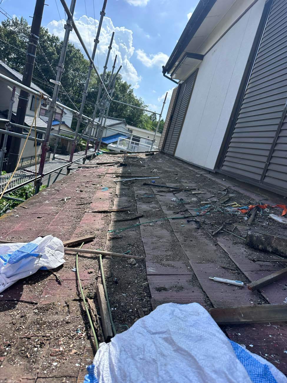 日進市　ベランダ解体後の下屋根