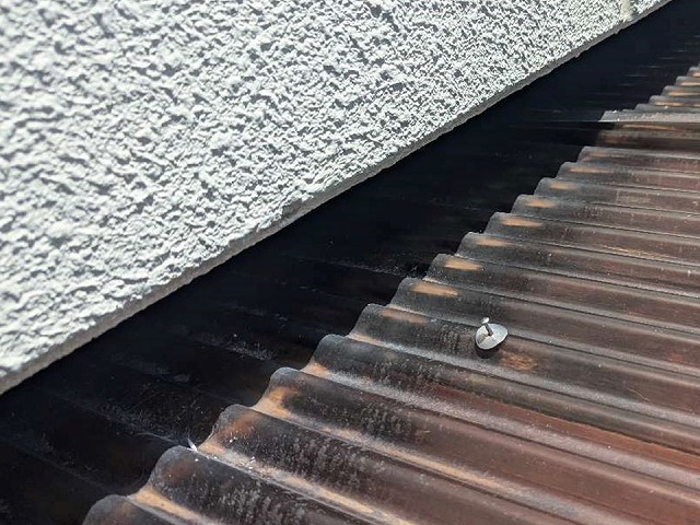 名古屋市緑区の屋根のビス