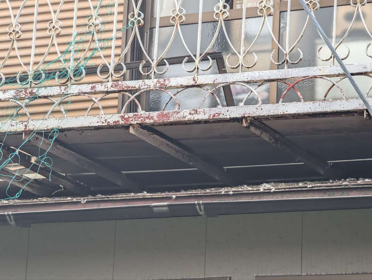 日進市　ベランダの劣化状況