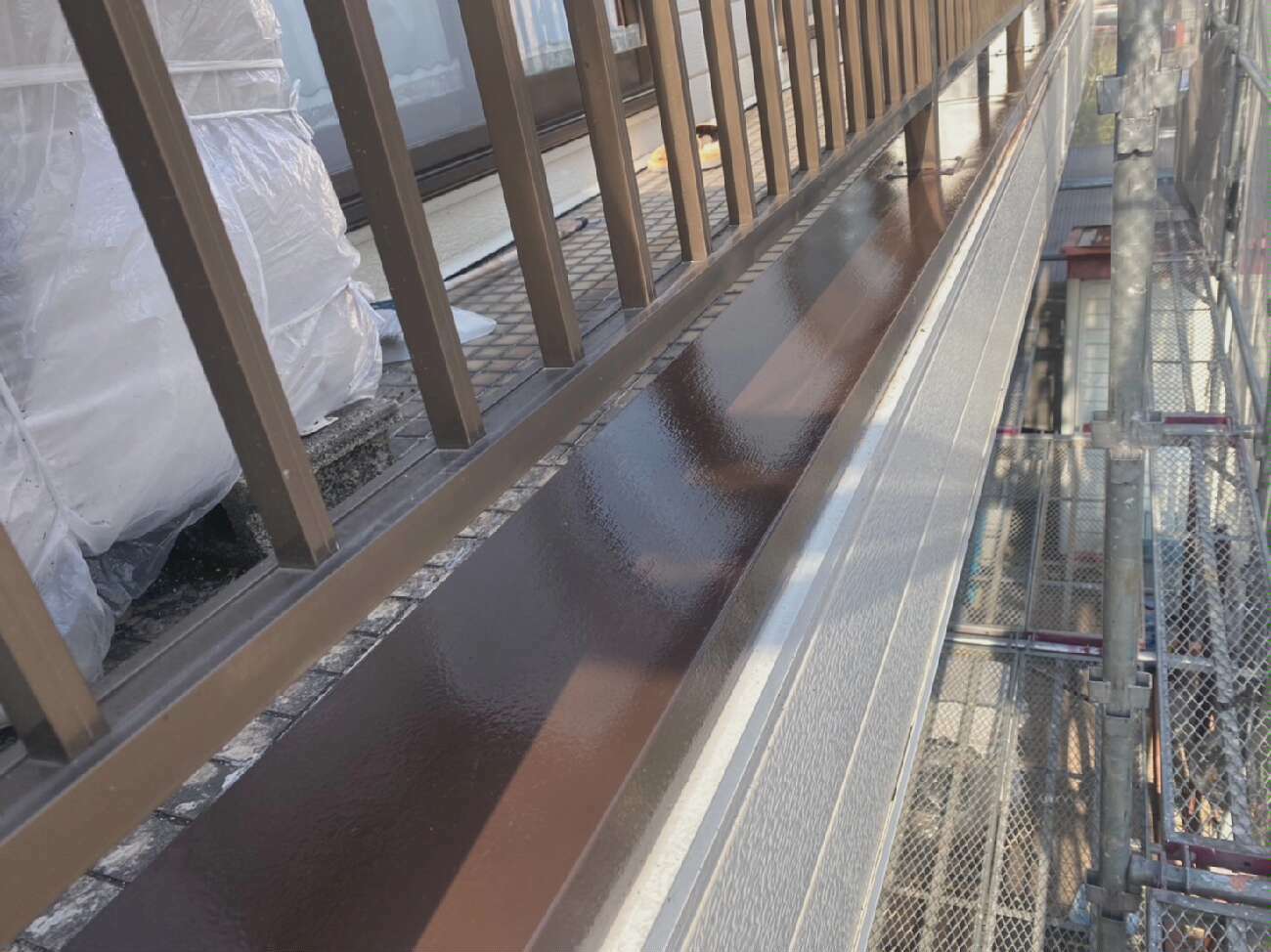 ベランダ部の笠木の塗装