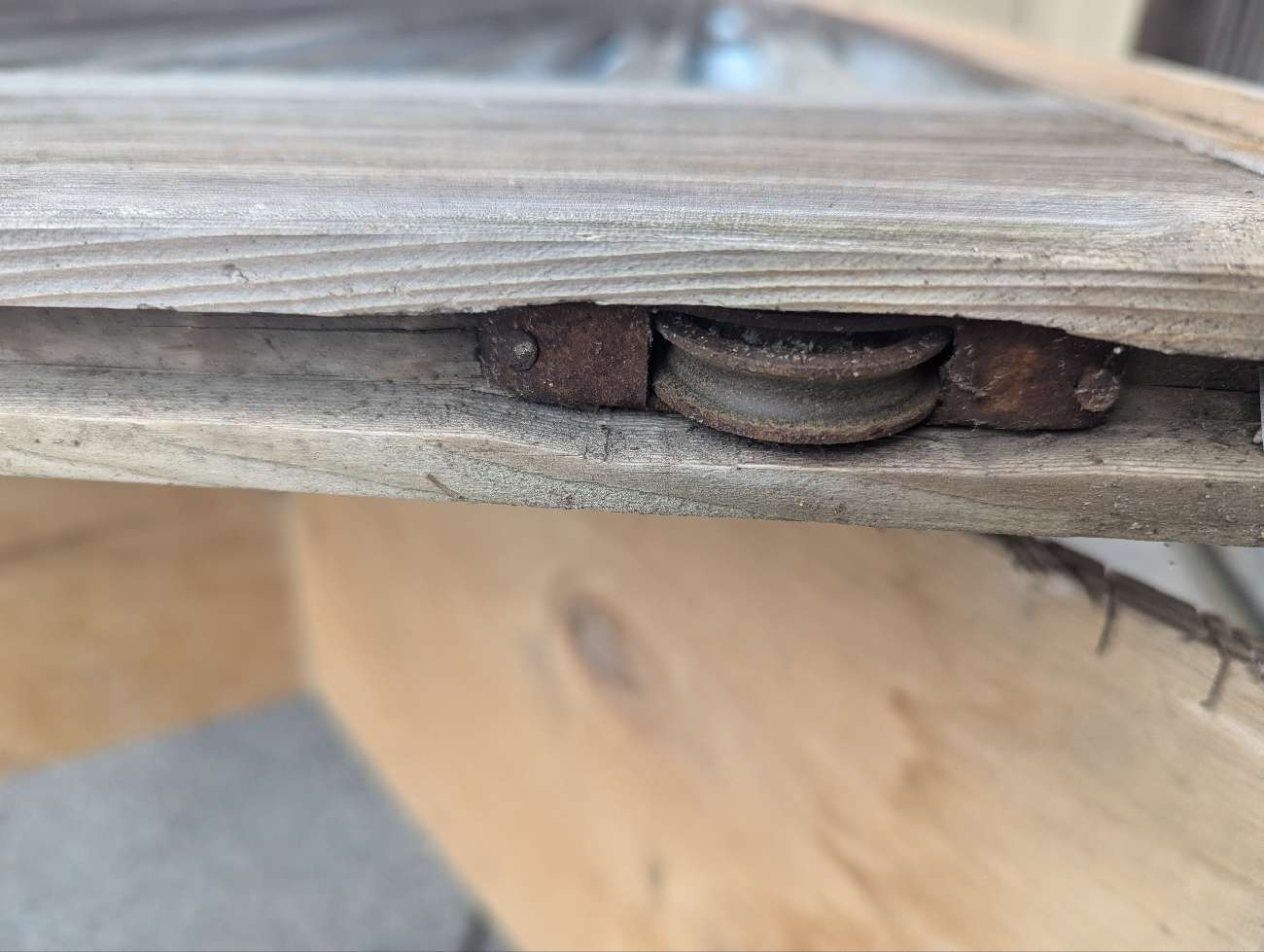 劣化した滑車部分