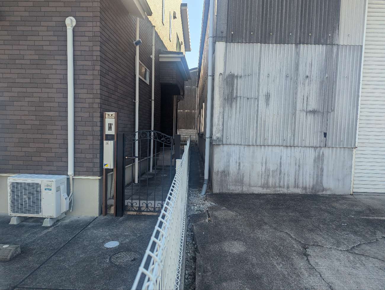 割れや欠けもある外壁