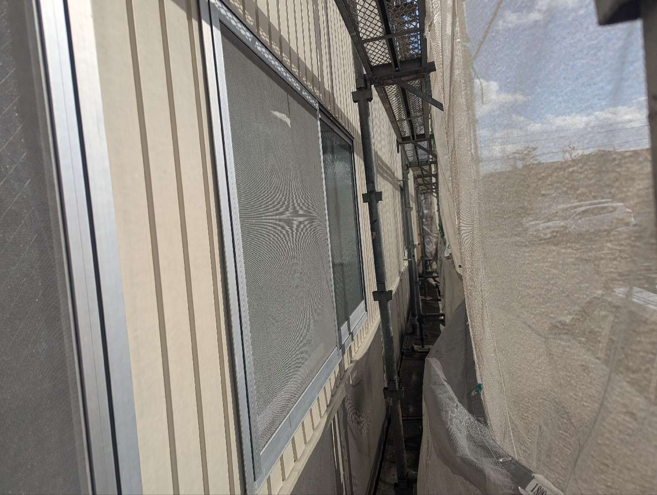 外壁施工の様子