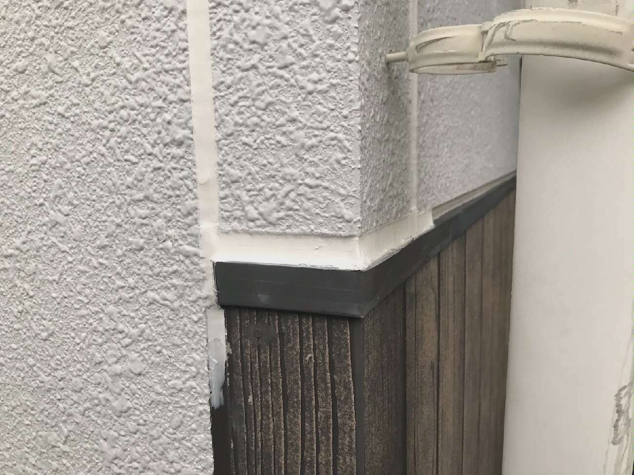 コーキングの打ち替え