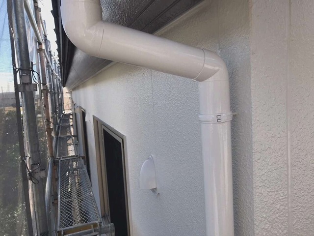 雨樋塗装が完了してツヤが美しく輝く仕上がり