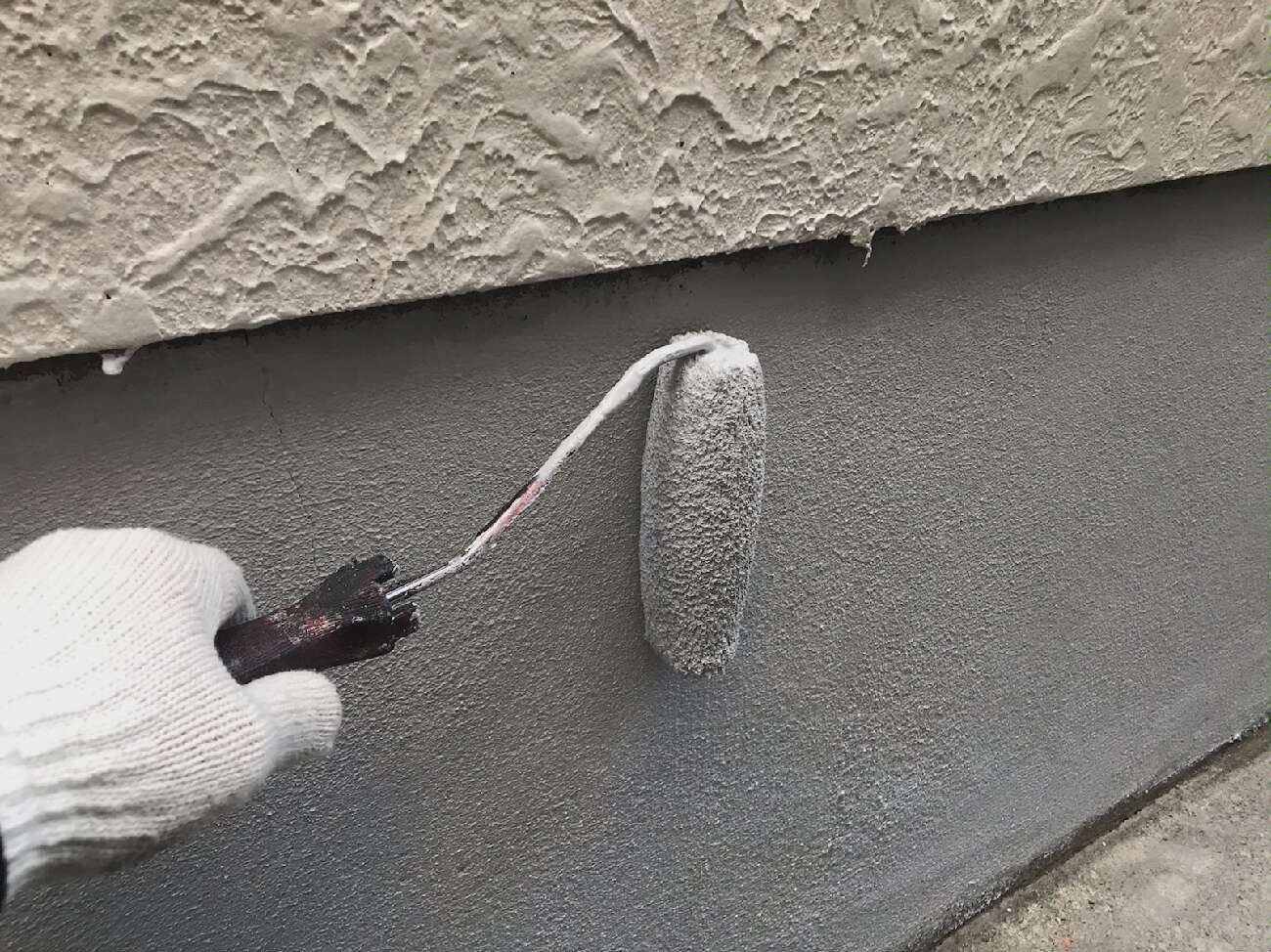 基礎巾木の塗装