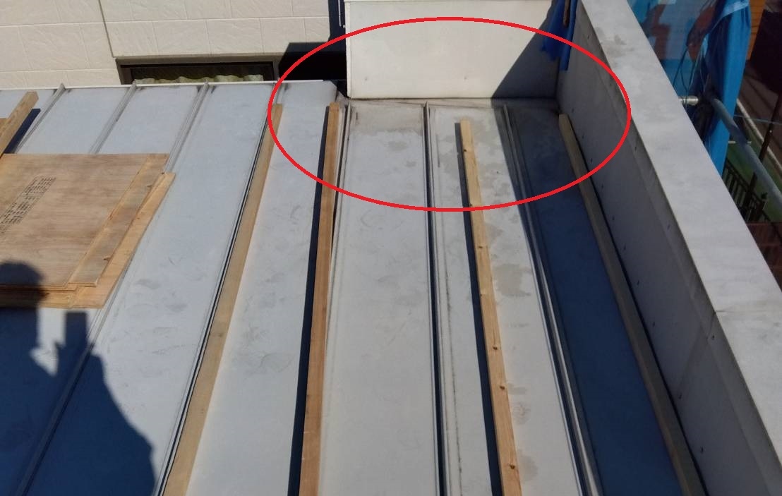 屋根補修工事、雨漏り修理