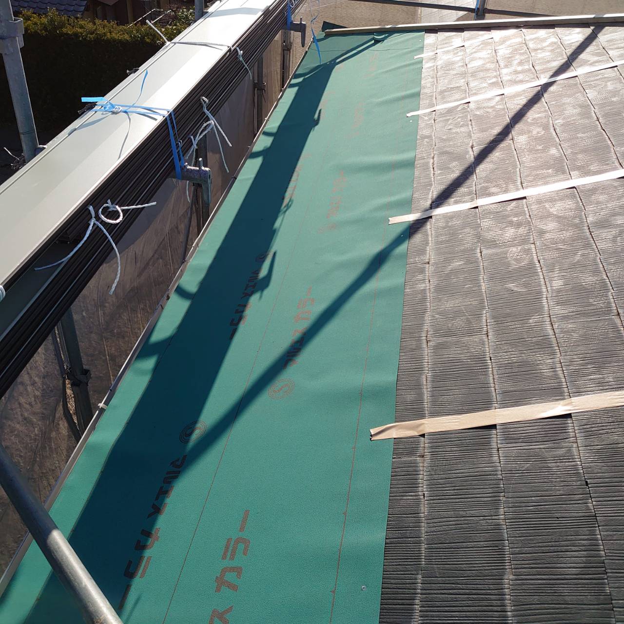 屋根カバー工法・ガルバリウム鋼板