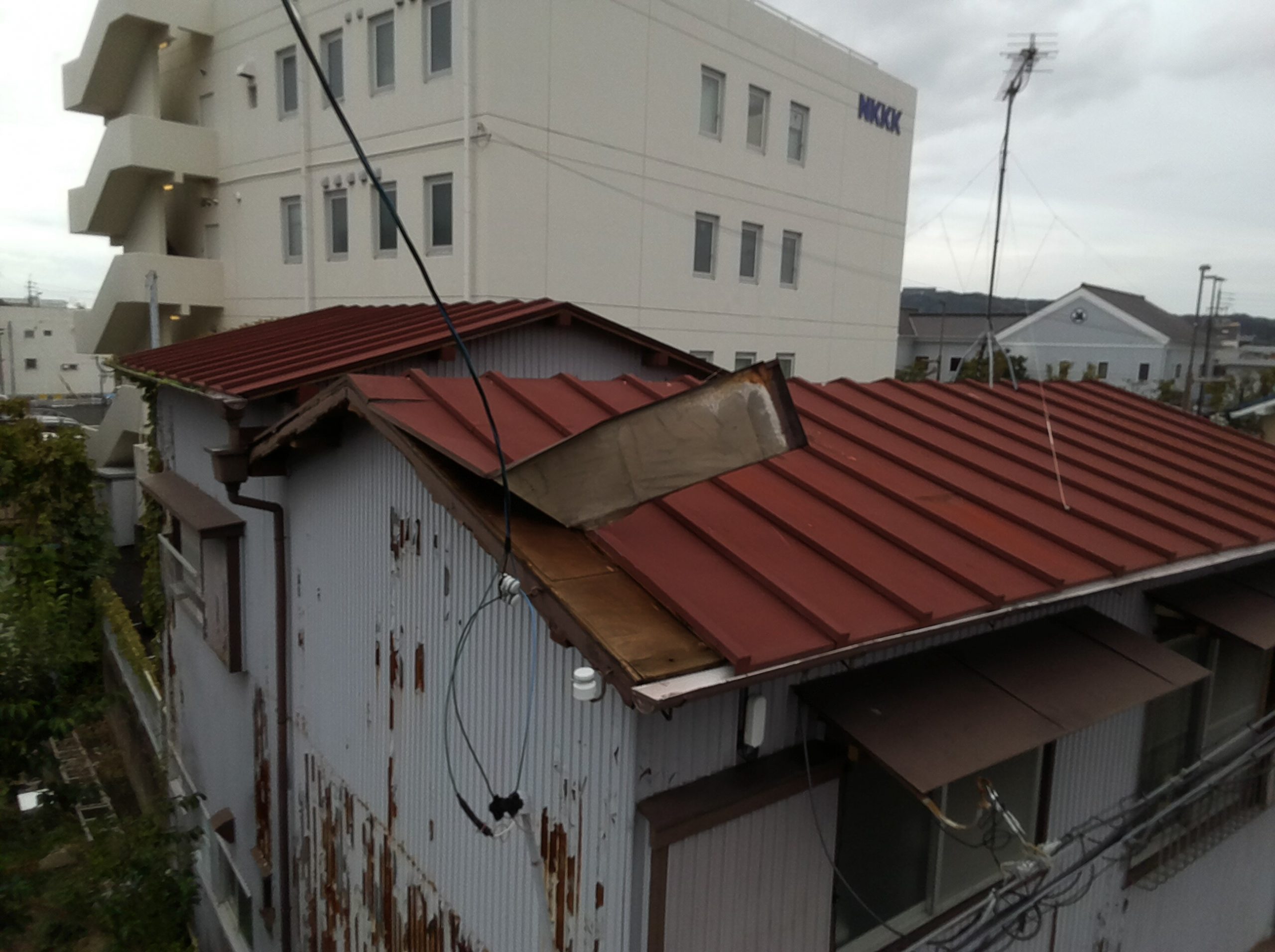 台風・屋根破損・修理