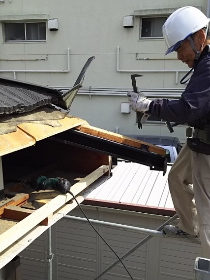 屋根作業
