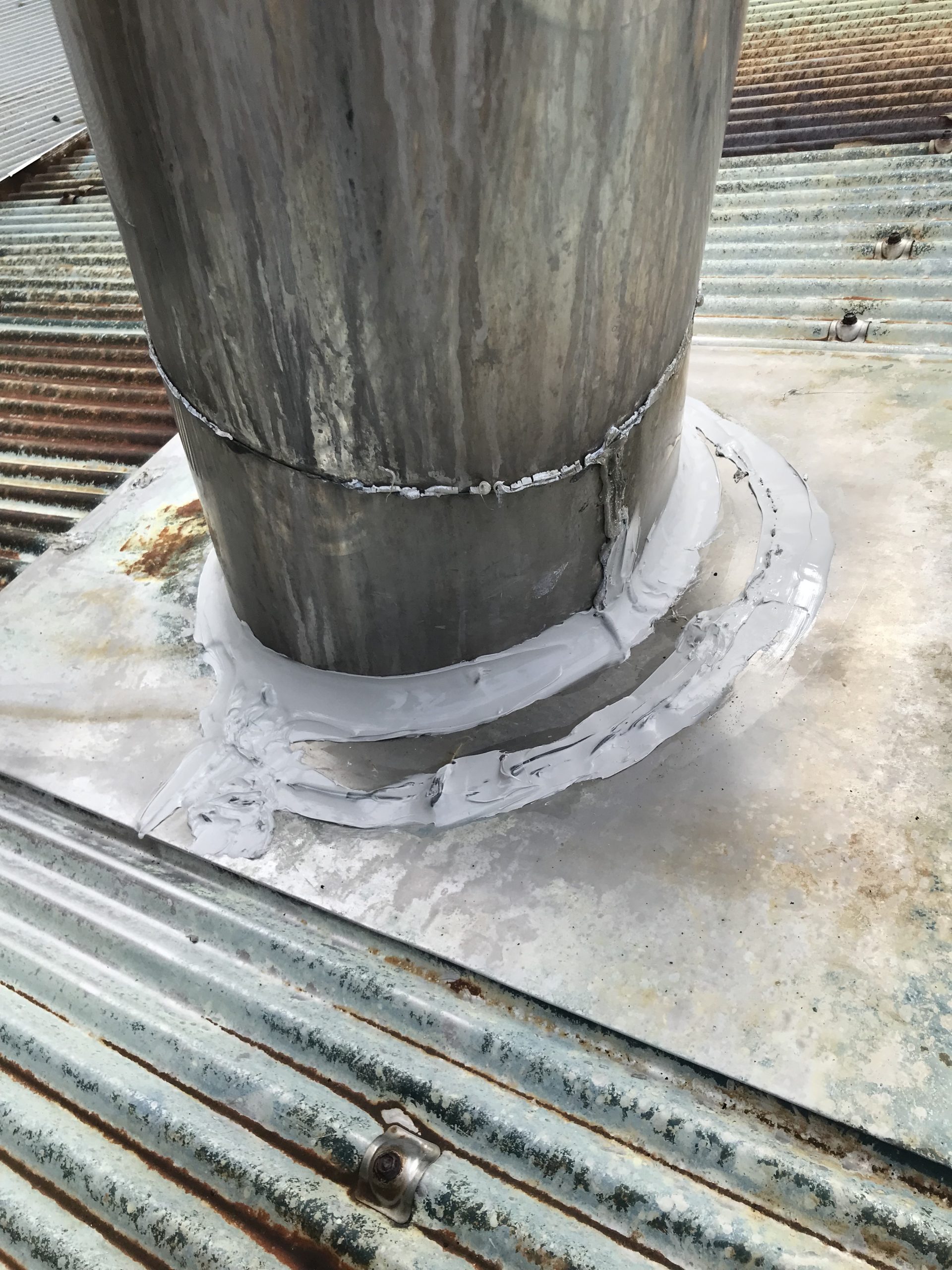 雨漏り修理・コーキング