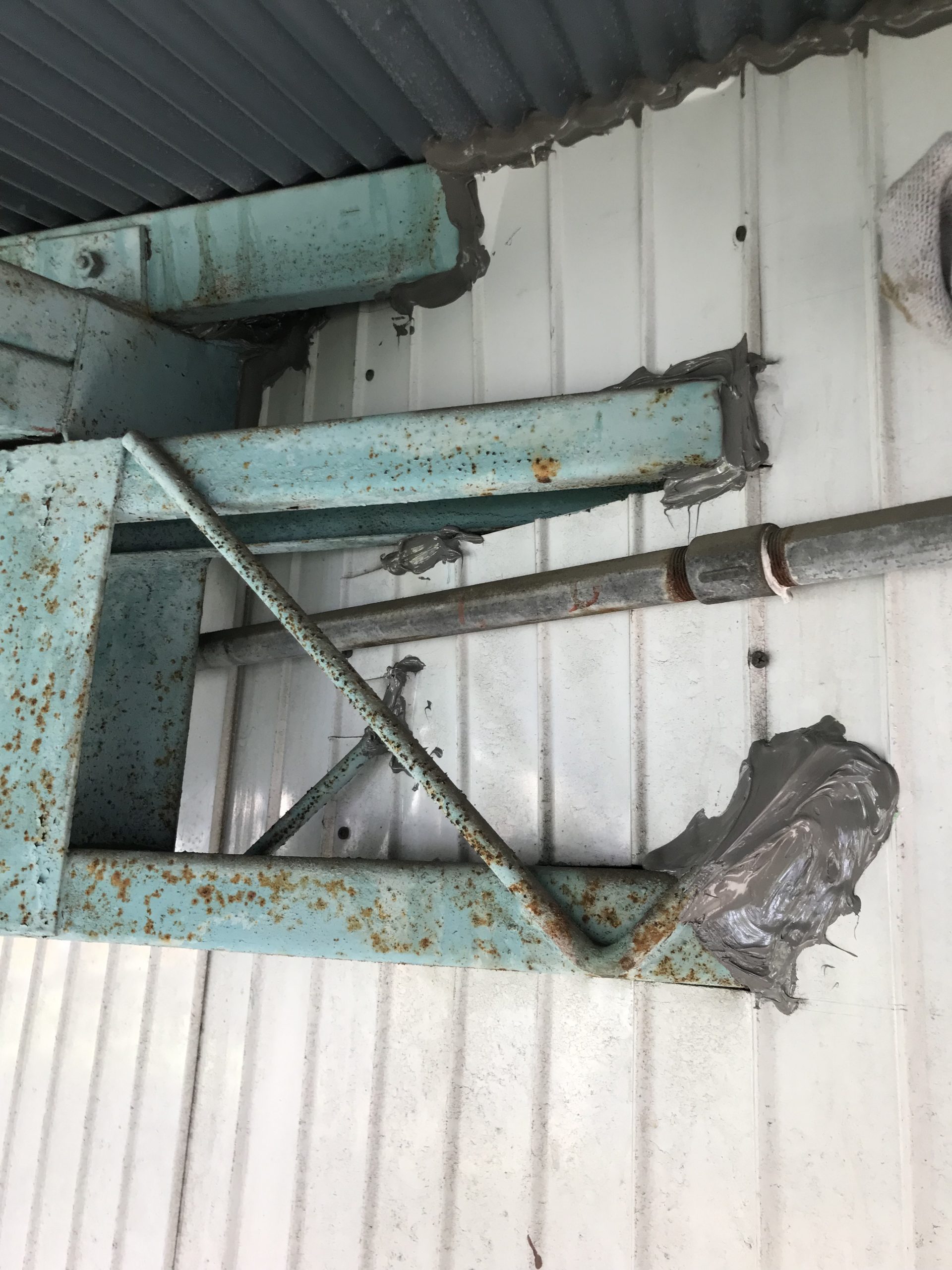 雨漏り修理・コーキング