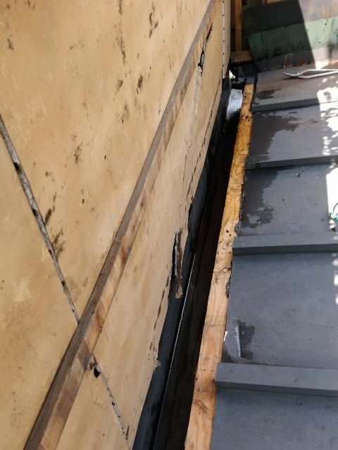 パラペットの内部