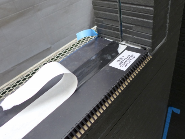 蒲原・ベランダ・物干し金具設置