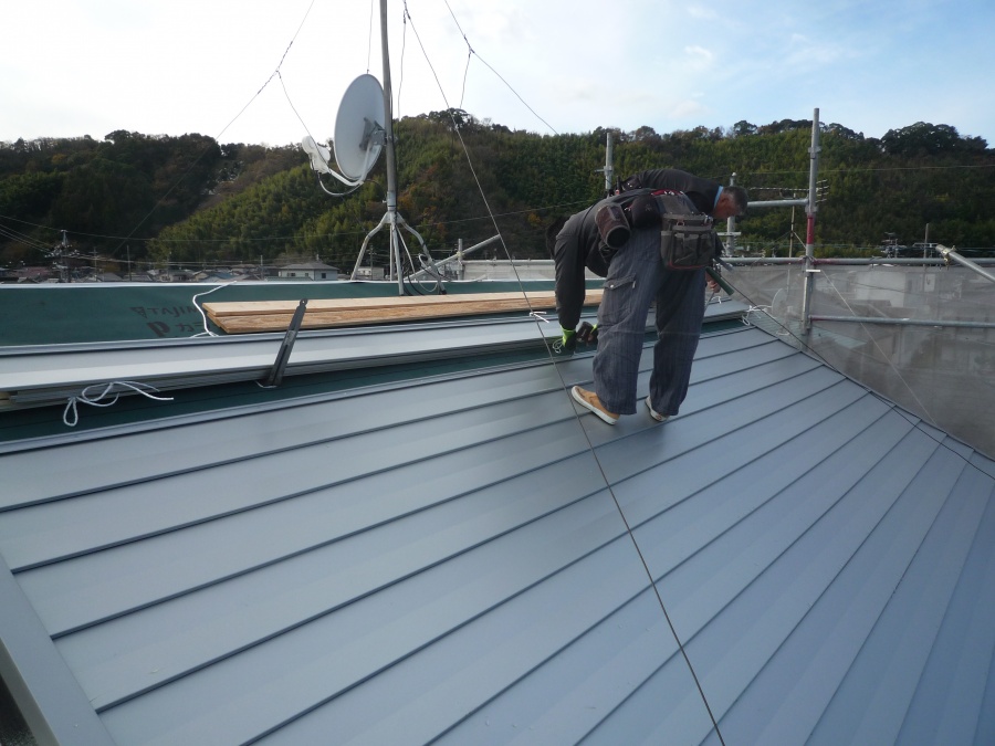 ガルバニウム鋼板