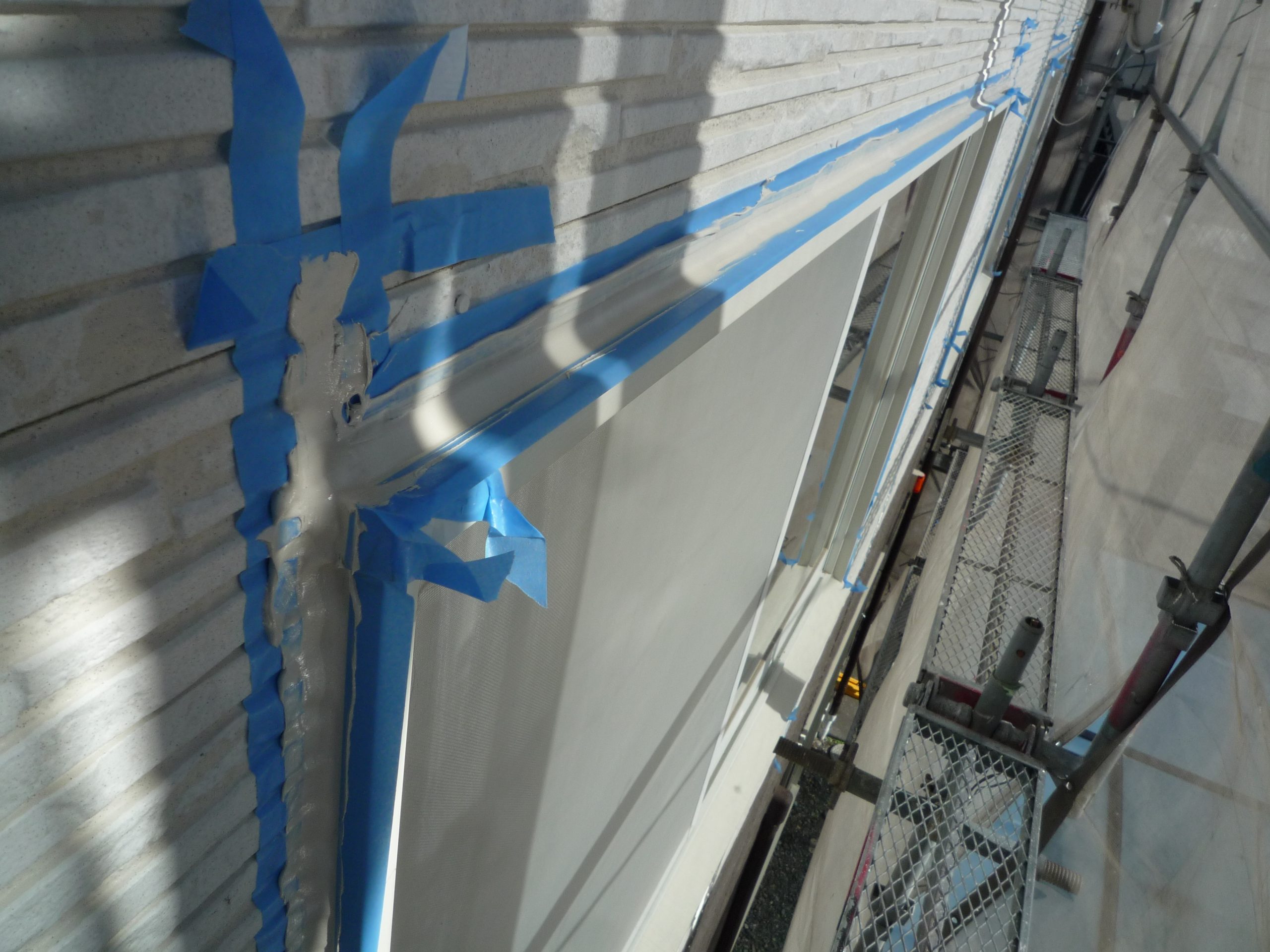 万世町で屋根ガルバリウム鋼板・カバー工法