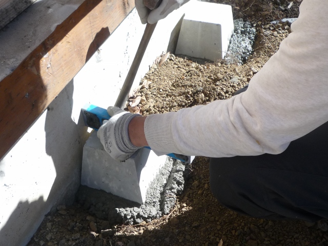 ウッドデッキ土台工事