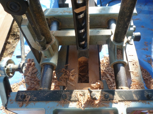 ウッドデッキ土台工事