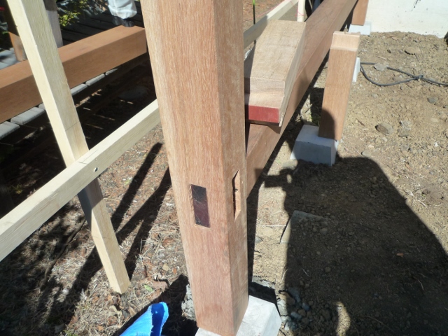 ウッドデッキ土台工事