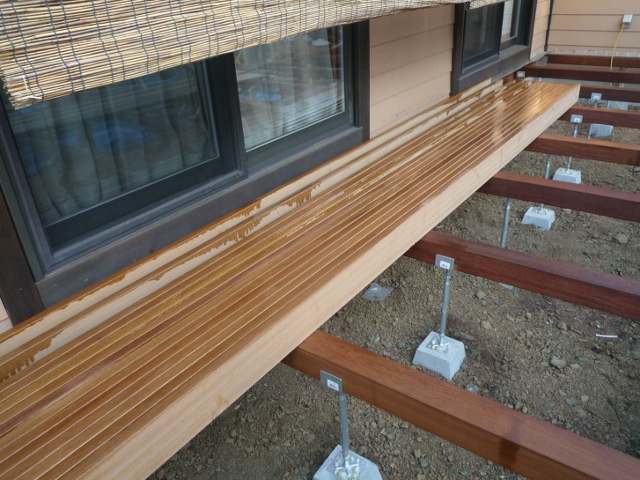 ウッドデッキ工事塗装