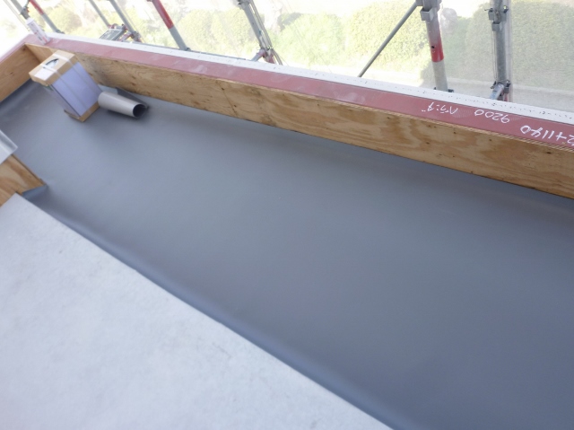 静岡街の屋根やさん国吉田