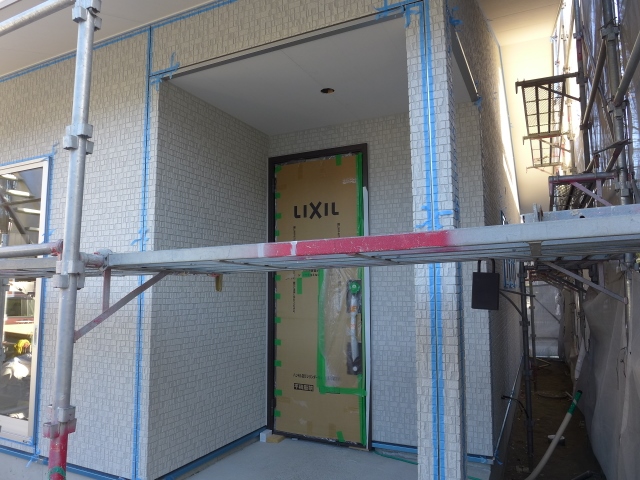 静岡市清水区三保　Ｈ様邸新築現場－２４　サイディングの板間コーキング工事