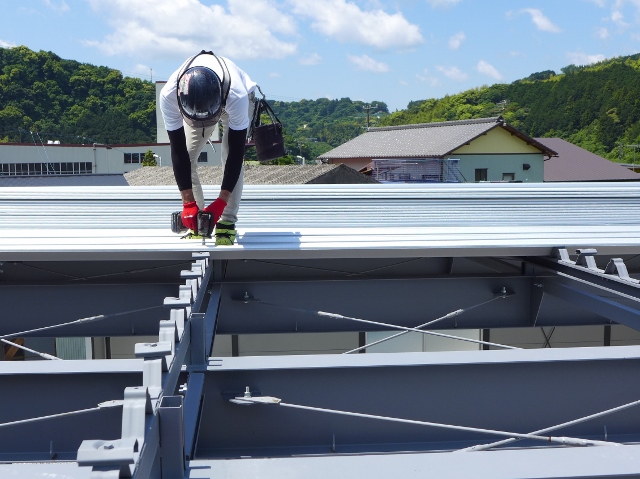 藤枝市岡部・工場屋根