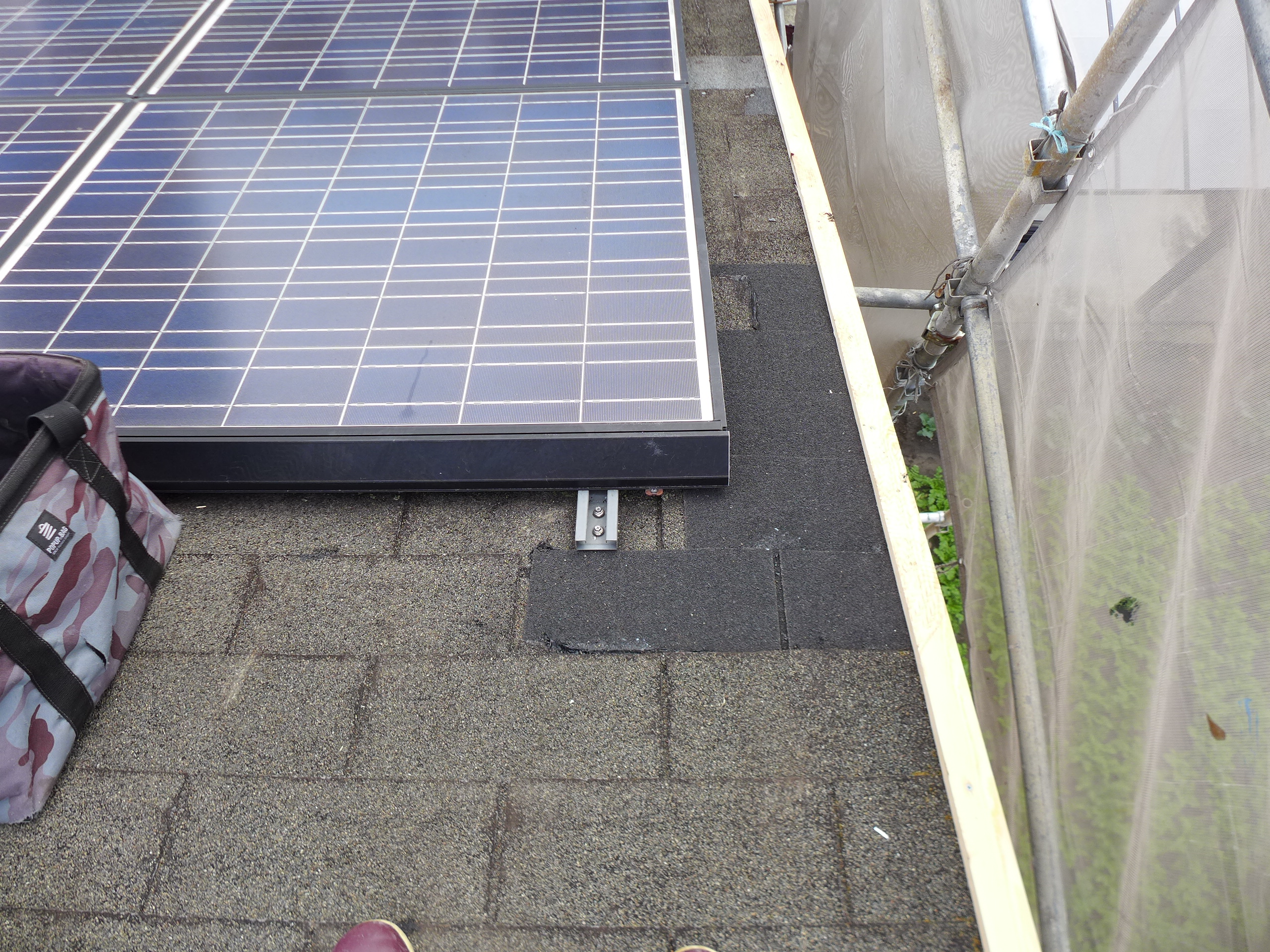 アスファルトシングルの補修工事