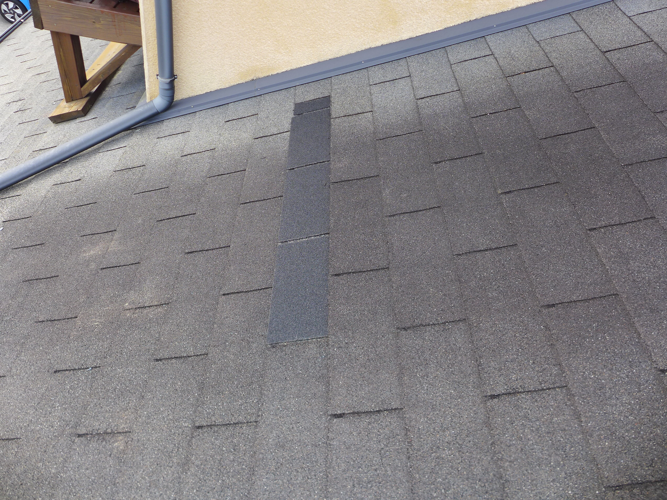 アスファルトシングルの補修工事