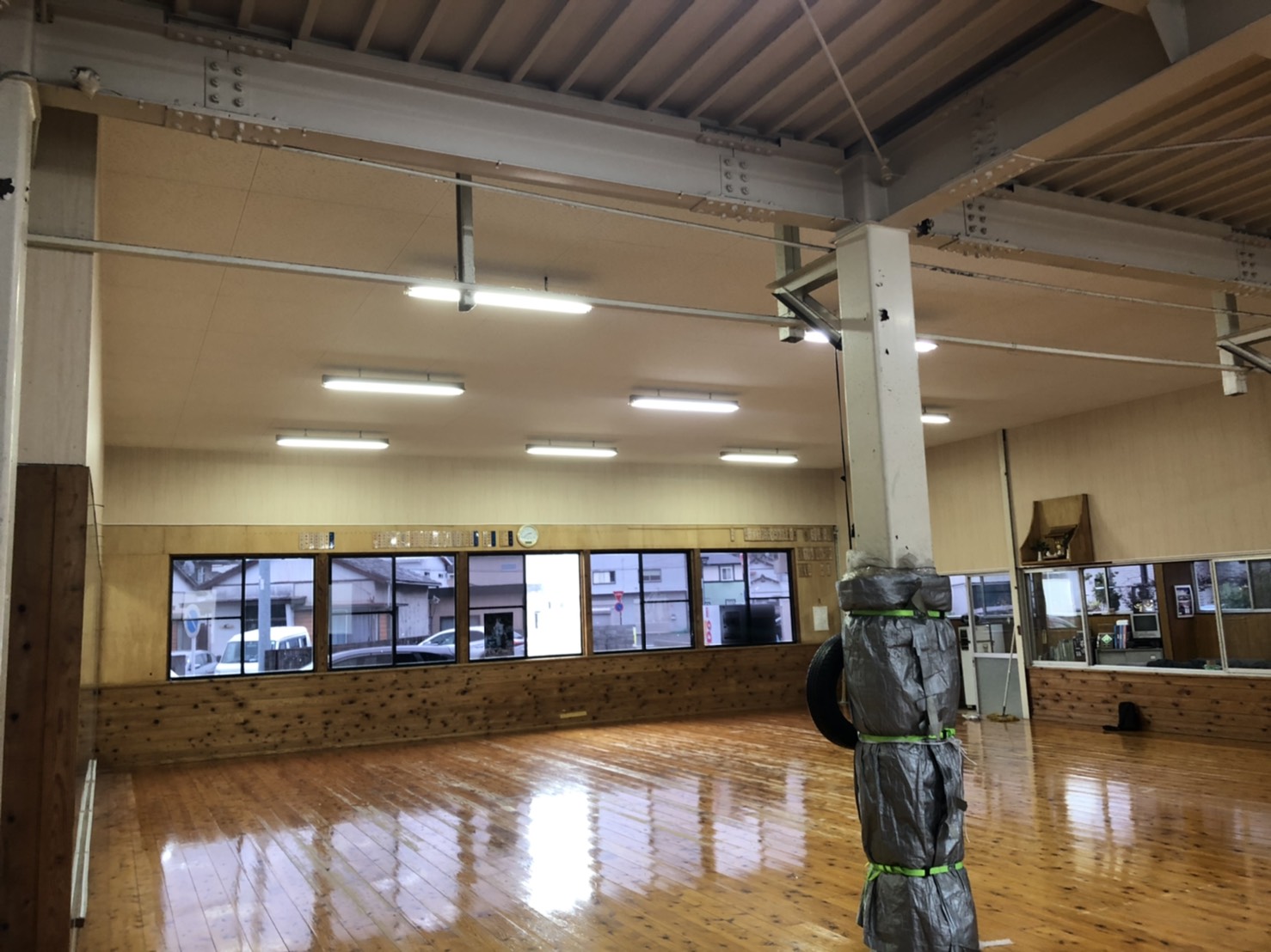 倉庫・同情・天井断熱材工事