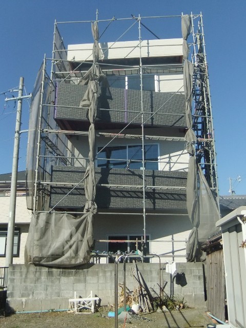 屋根折半工事・外壁サイディング貼り