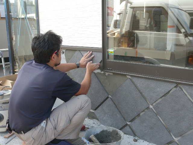 切妻屋根・ガルバリウム鋼板