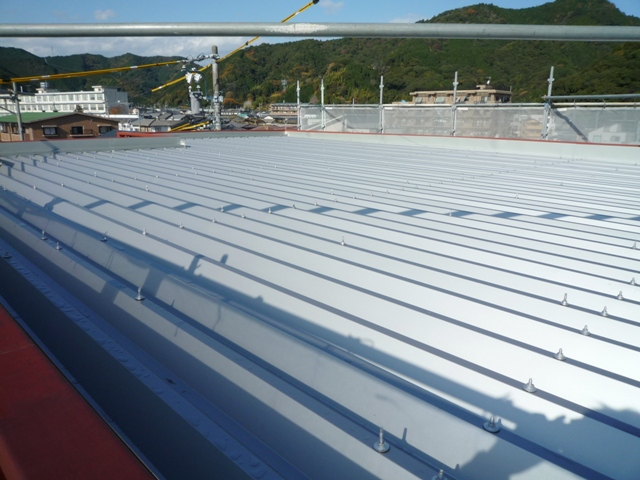 屋根折半工事・ソーラーパネル