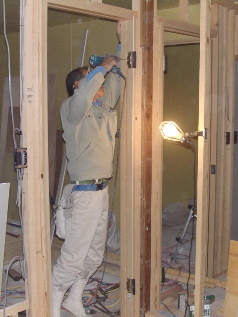 街の屋根やさん静岡店