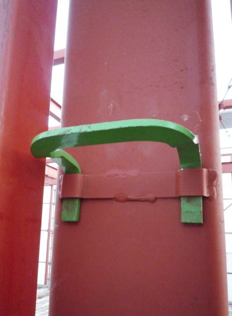 鉄骨造・屋根折半・タイトフレーム