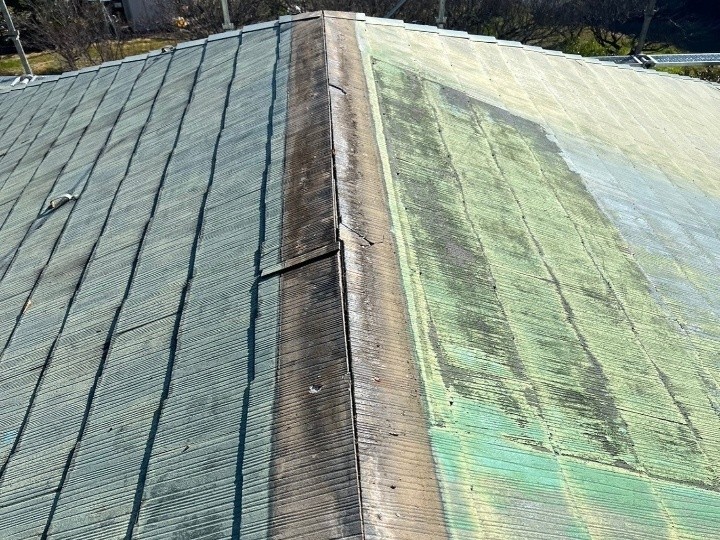 既存棟板金の撤去と下地確認