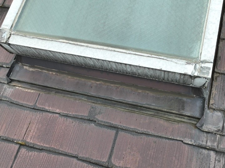 天窓下端の防水不良